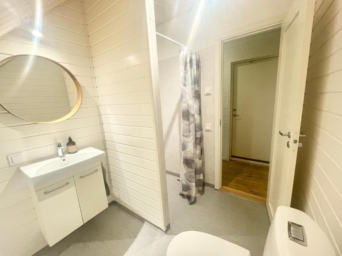 Apartamento Laegenhet Foer Stoerre Saellskap Naera Gekas I Ullared Vessigebro Exterior foto