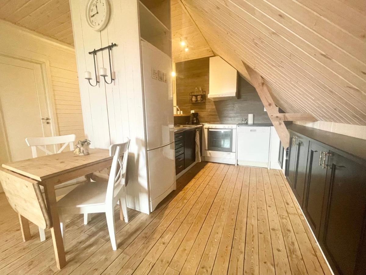Apartamento Laegenhet Foer Stoerre Saellskap Naera Gekas I Ullared Vessigebro Exterior foto